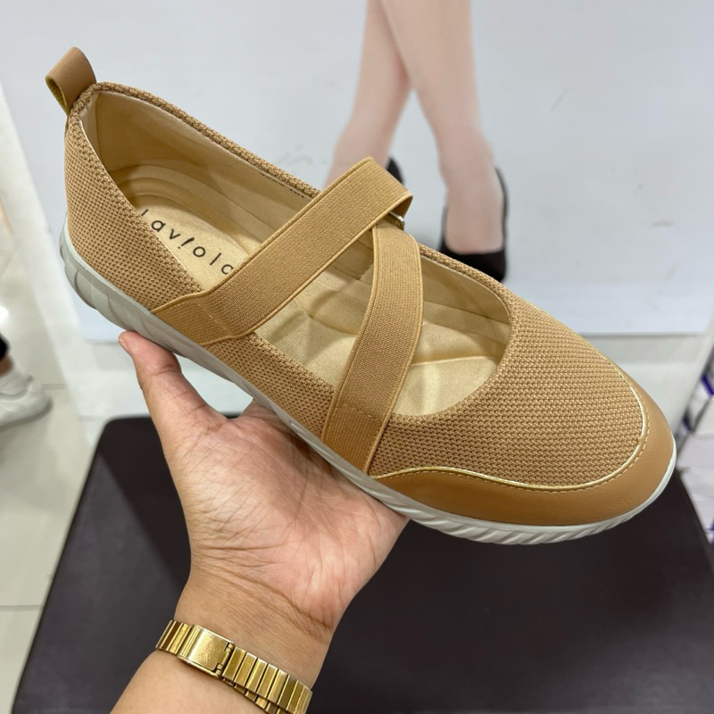 Sepatu Slip On Wanita by Laviola | Sepatu Wanita Slip On super ringan | Laviola