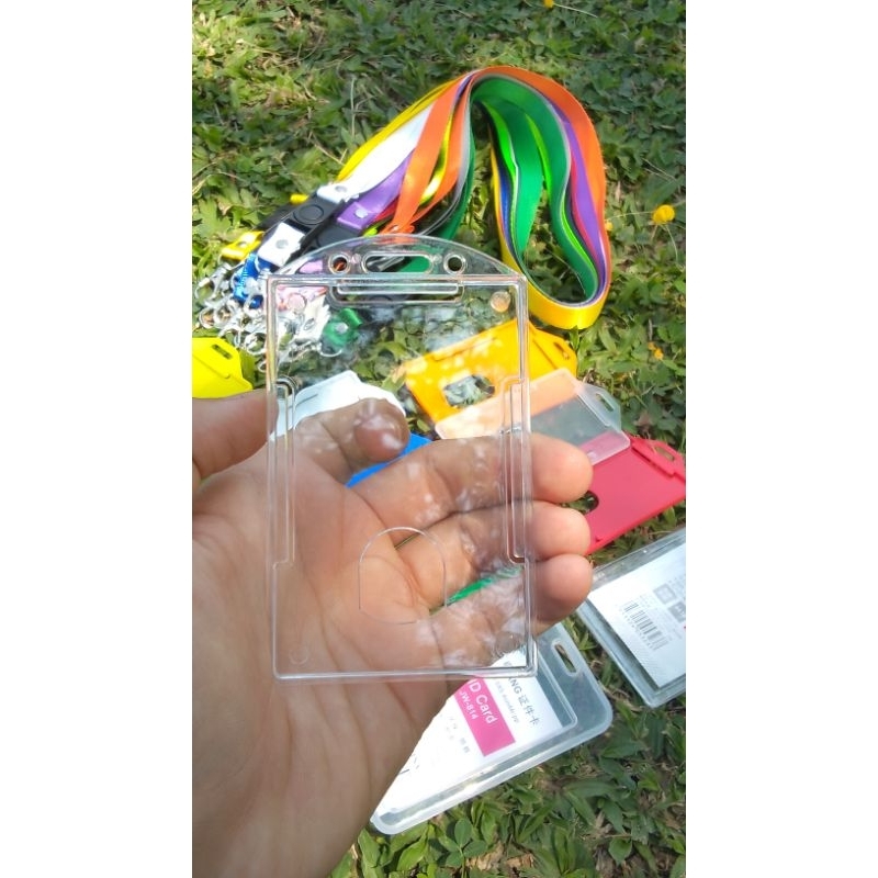 

Frame Casing BENING TRANSPARAN Holder Tempat Id Card potrait transparan