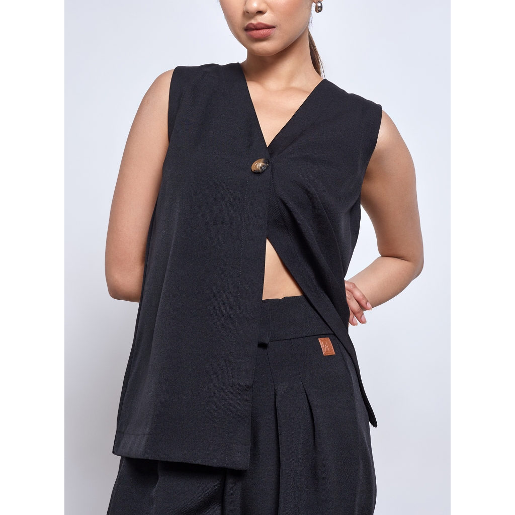 Wearstatuquo Jolene Vest Sleeveless Top - Black