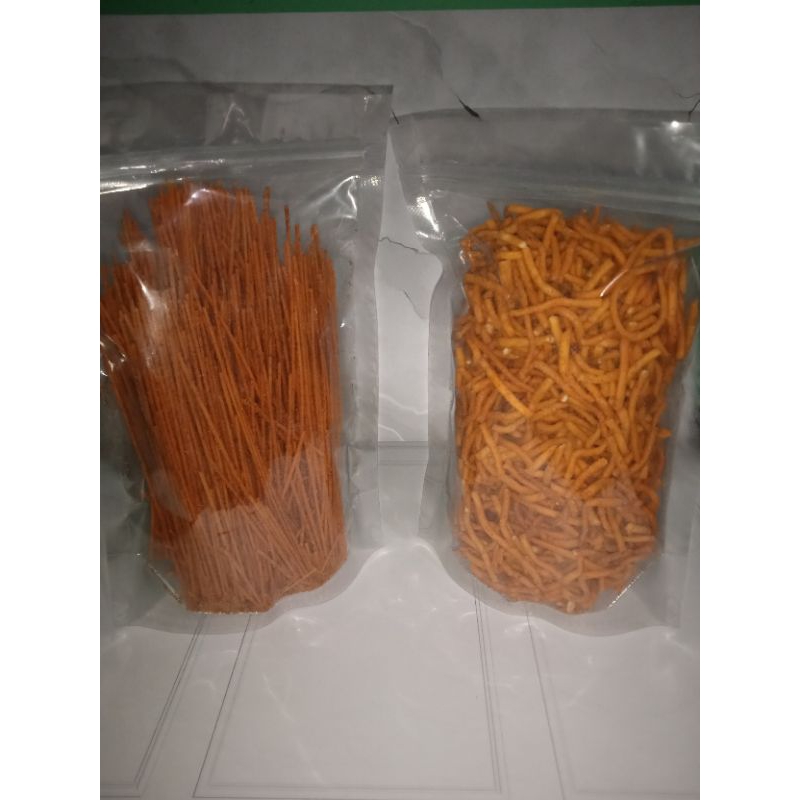 

Paket Hemat Mie Lidi dan Stik mie Pedas 250 gram