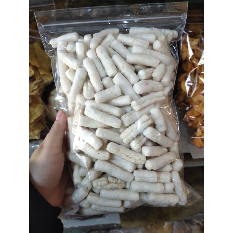 

Snack jajanan pilus gabus putih enak dan gurih