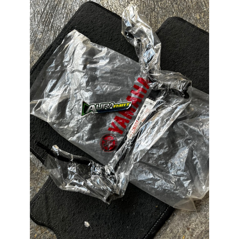 DUDUKAN SAYAP LUAR YAMAHA FIZR F1ZR FISR BRAKET BRACKET SAYAP LEGSIL LEGSIELD LEGSIEL TEBENG LUAR YA