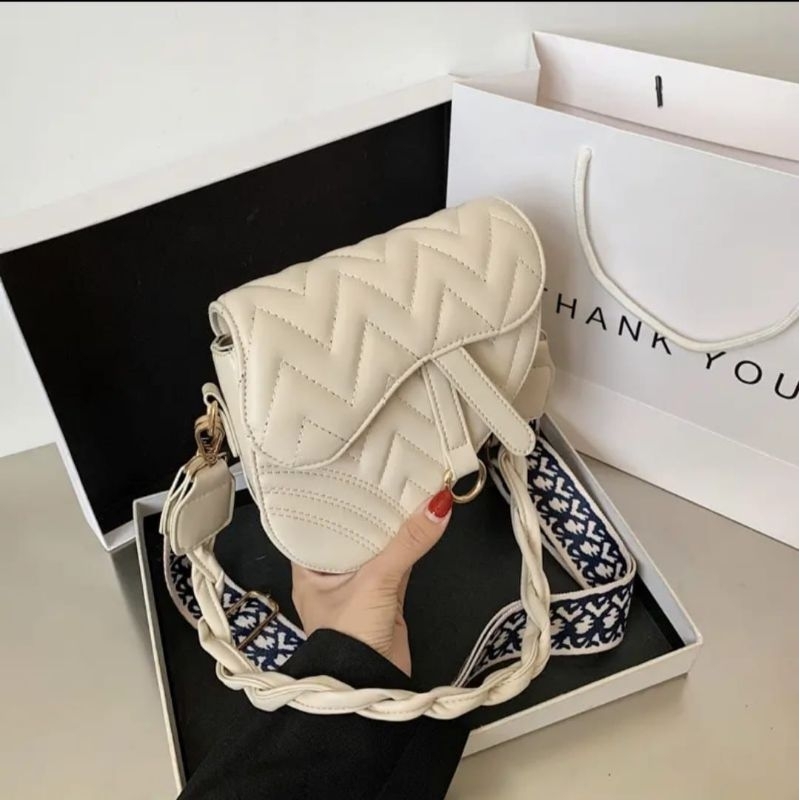 tas wanita tas selempang wanita slingbag wanita premium terbaru ootd simple