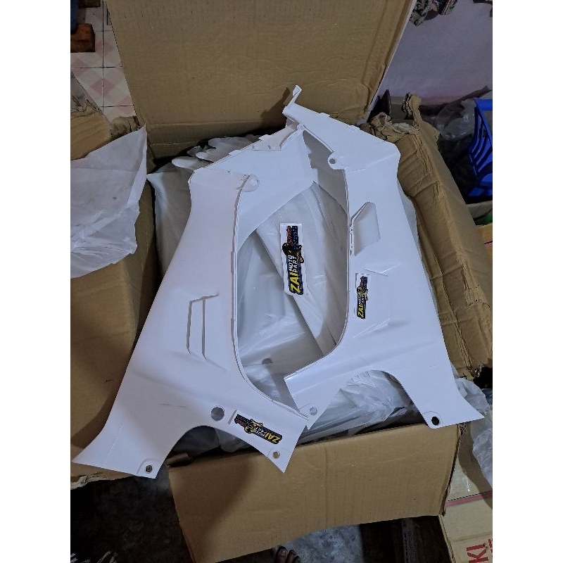 Sayap Luar Kap Angin Suzuki RC110 RC 110 Suzuki Crystal Cristal Best RR