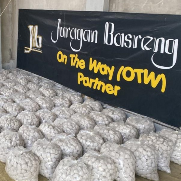 

ADR BASRENG 1 KG KEMASAN VACUM PLUS CHILI OIL