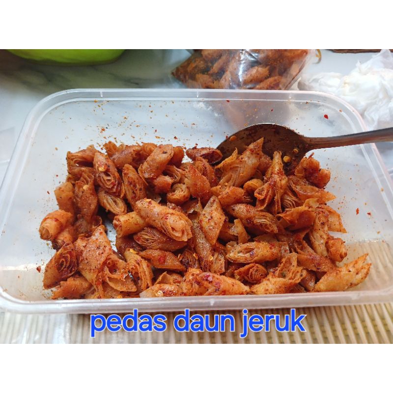 

Lumring pedas daun jeruk/uk.80g/uk.150g