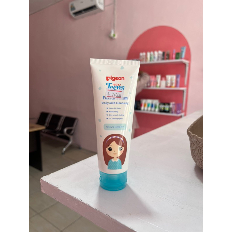 PIGEON FACIAL FOAM DAILY MILD CLEANSING