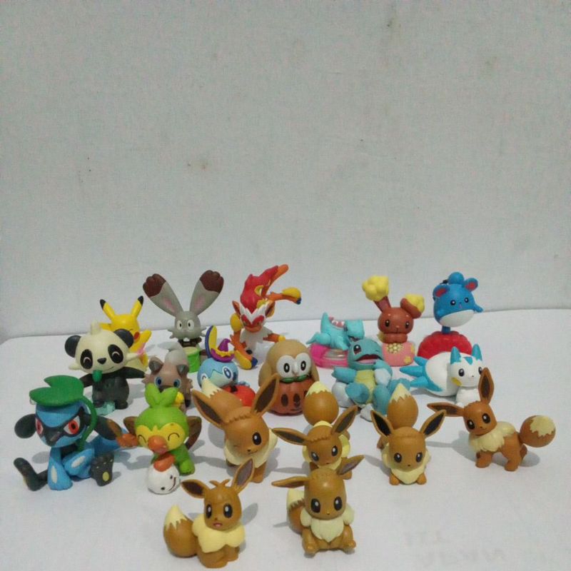 Pokemon figure brand t-arts (+-4cm)