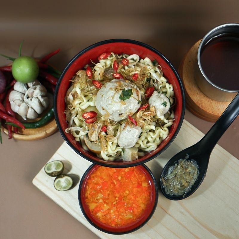 

Mie Kocok Baso khas Bandung Oleh-oleh Bandung