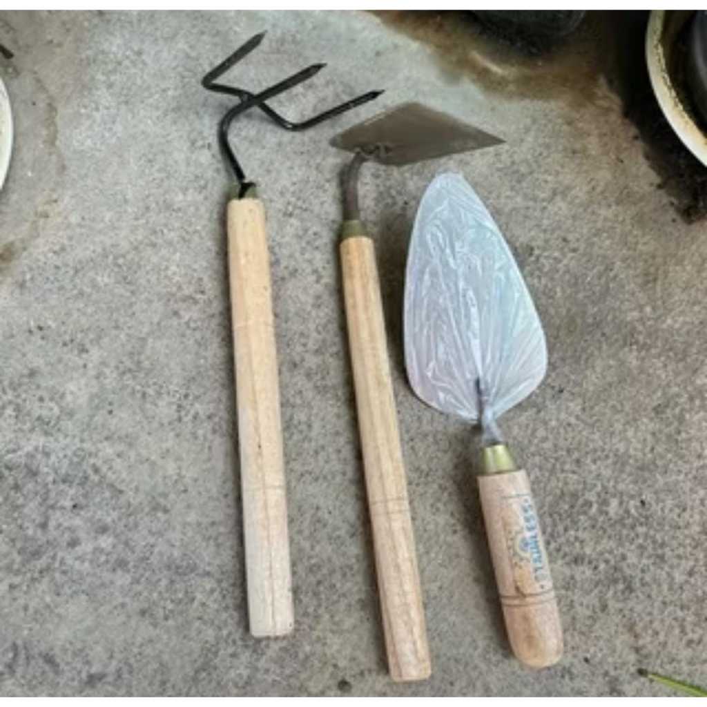Paket set peralatan berkebun cangkul garuk mini isi 5 pcs /sekop biru/sabit gergaji padi/sendok seme