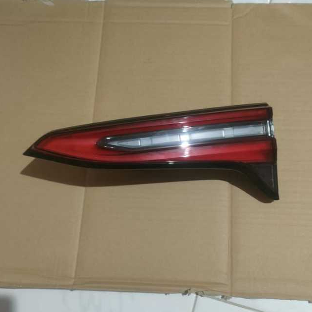 LAMPU BAGASI FORTUNER VRZ ORIGINAL