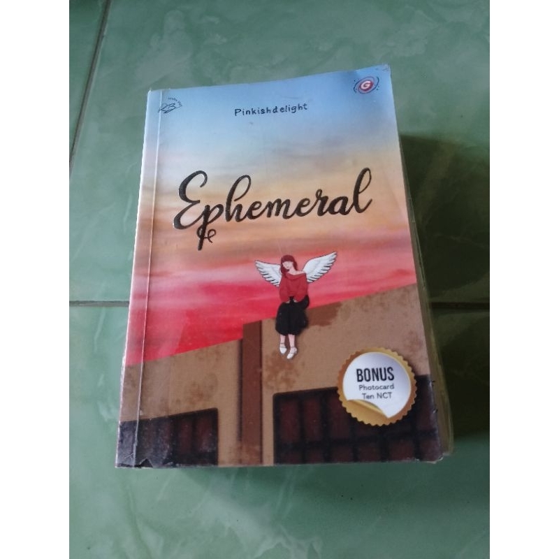 Novel Fanfiction/AU Ephemeral Oleh Pinkishdelight [Preloved Original]