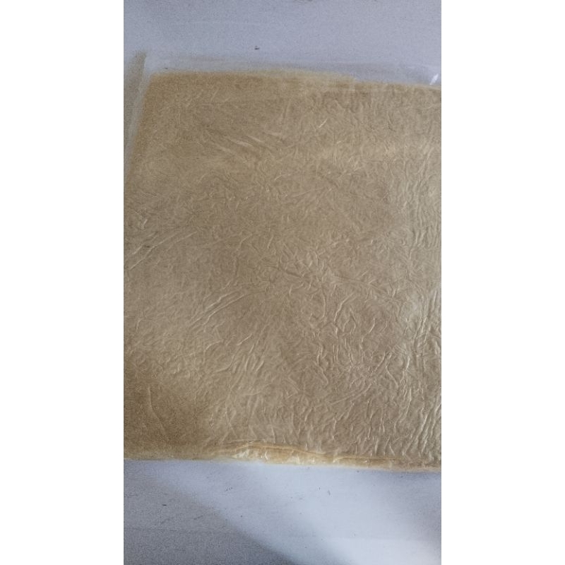 

Kulit Tahu Tawar 40x50cm isi 10 lembar