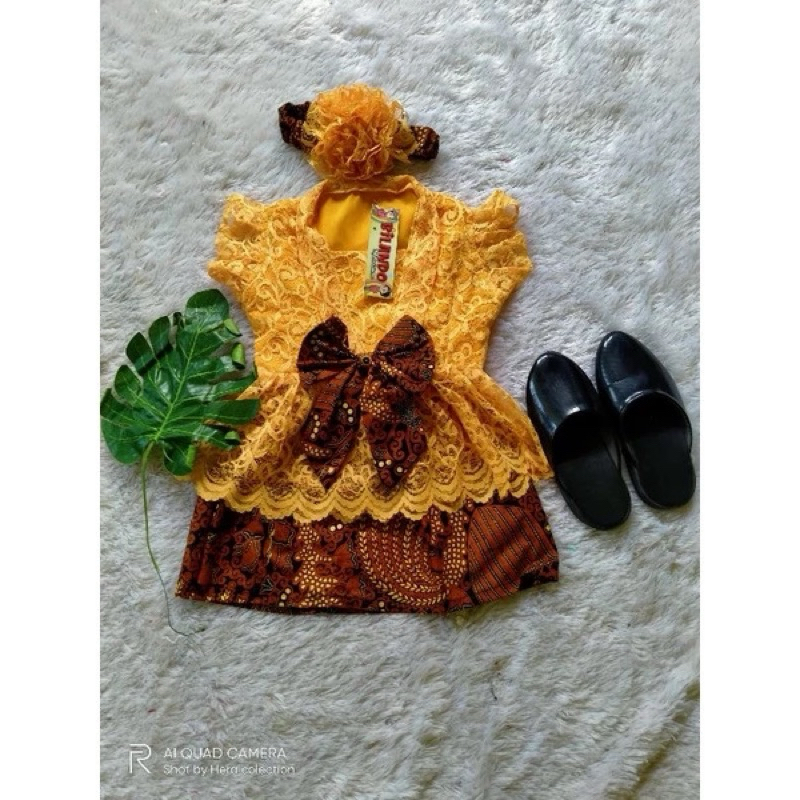 (BISA COD) Setelan Kebaya Bayi & Anak Warna Kunyit Baju Pitonan Baju Setelan Kebaya Bayi Anak Bali S