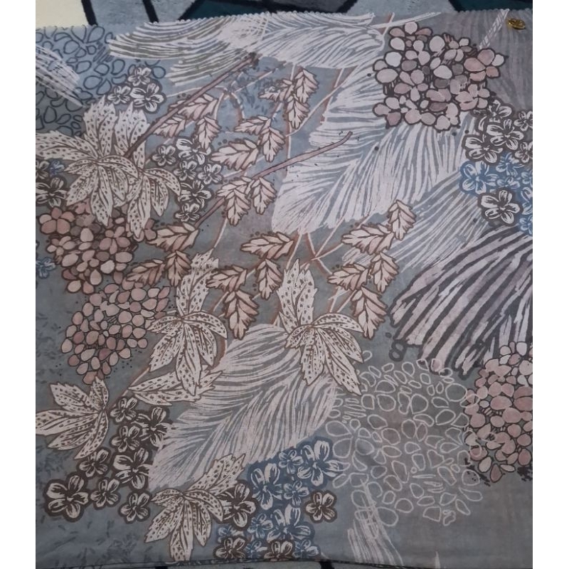 buttonscarves lilac series