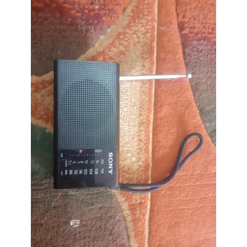 radio pocket merk sony