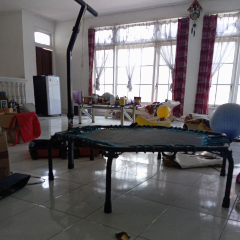trampolin dewasa sekon