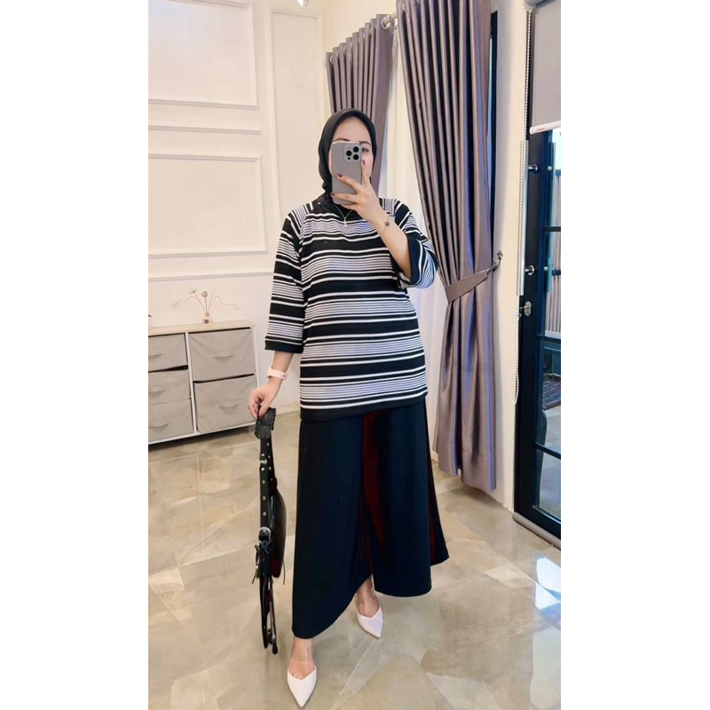 setcelana jumbo salur kaos knit rajut