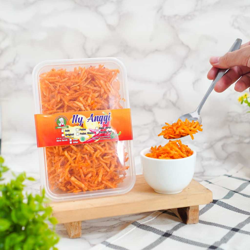

Keripik Mustofa 100% Kentang Asli Ny.Anggi