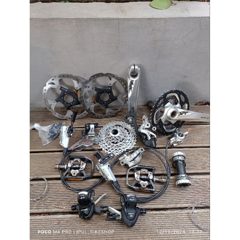 groupset shimano deore xt M-780 10 speed