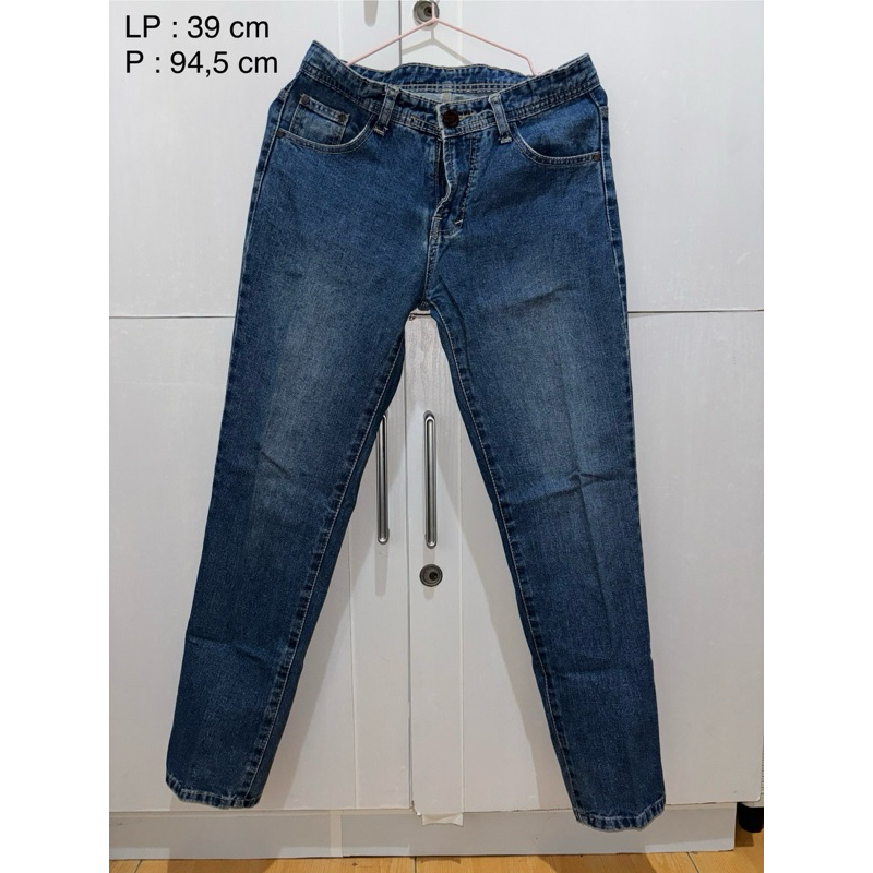 Preloved celana jeans by Fr