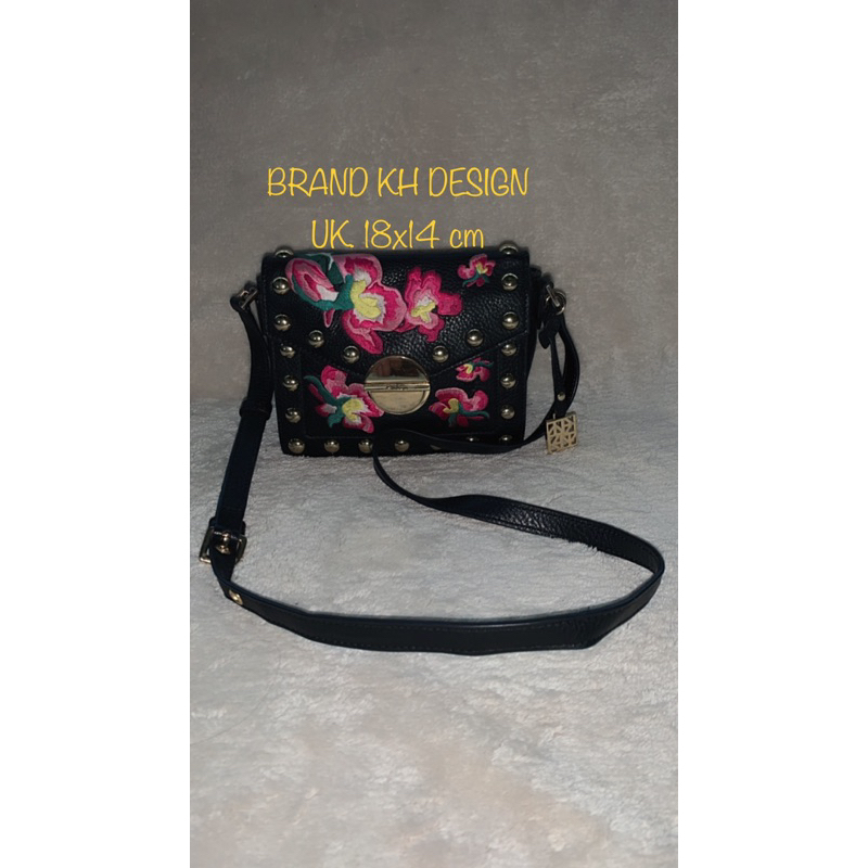 Brand KH Design Preloved Tas Sling Mini Kulit Wanita