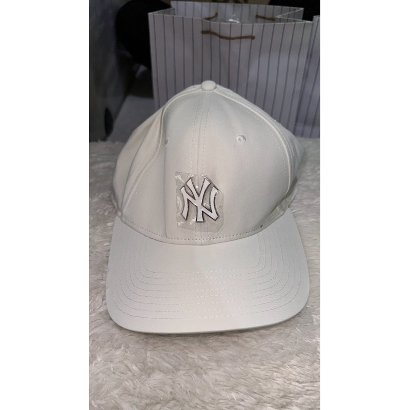 Topi MLB Putih