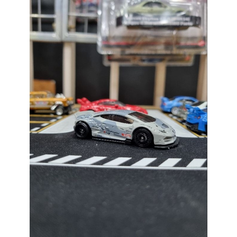 Hotwheels Lamborghini Huracan LBWK Unspoon Unrivet