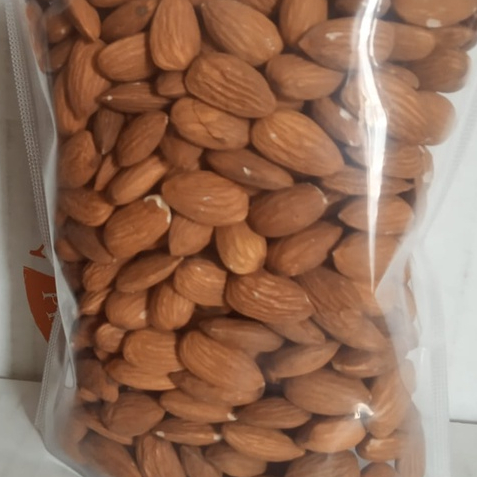 

Kacang Almond Kupas Mentah 500gr (First Grade)