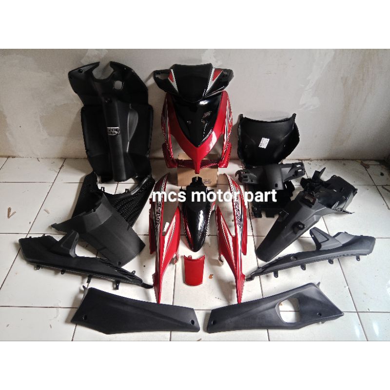 cover body motor halus+kasar honda Vario 110 karbu,warna merah  Vario karbu