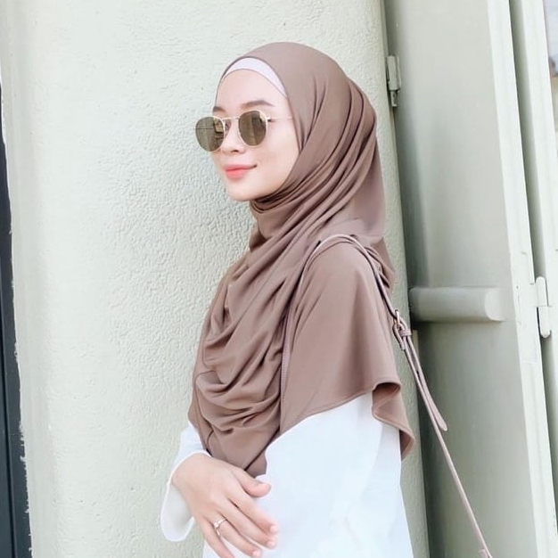 maroon - Aida hijab bergo jersey premium / jilbab instan