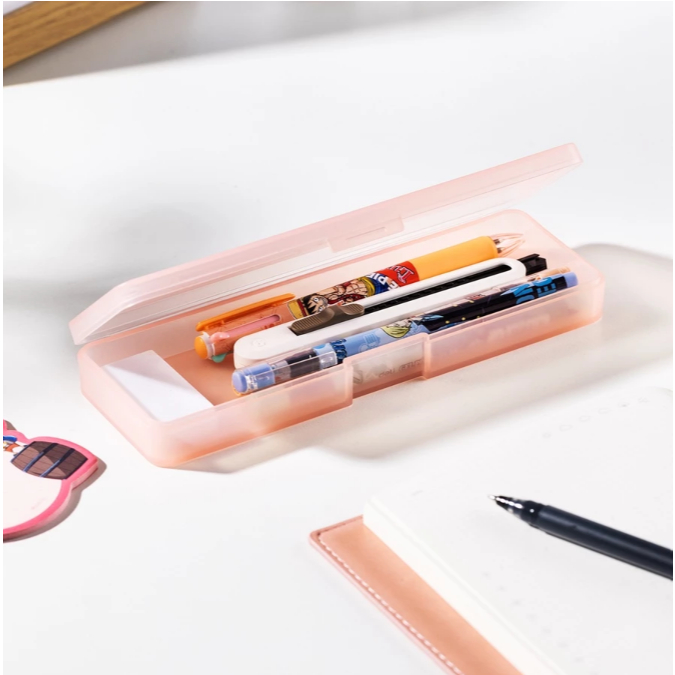 

Deli Kotak Pensil Plastik H901 20 CM dengan Sticker One Piece, Tempat Pensil Tebal & Muat Banyak
