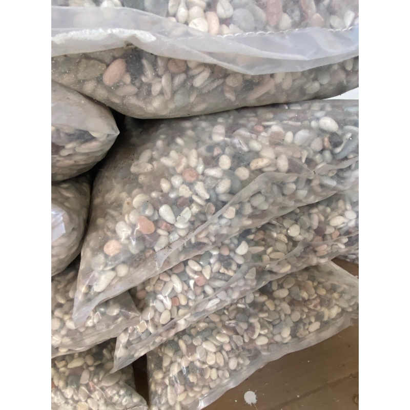 Batu alam kecil * batu koral kecil warna warni