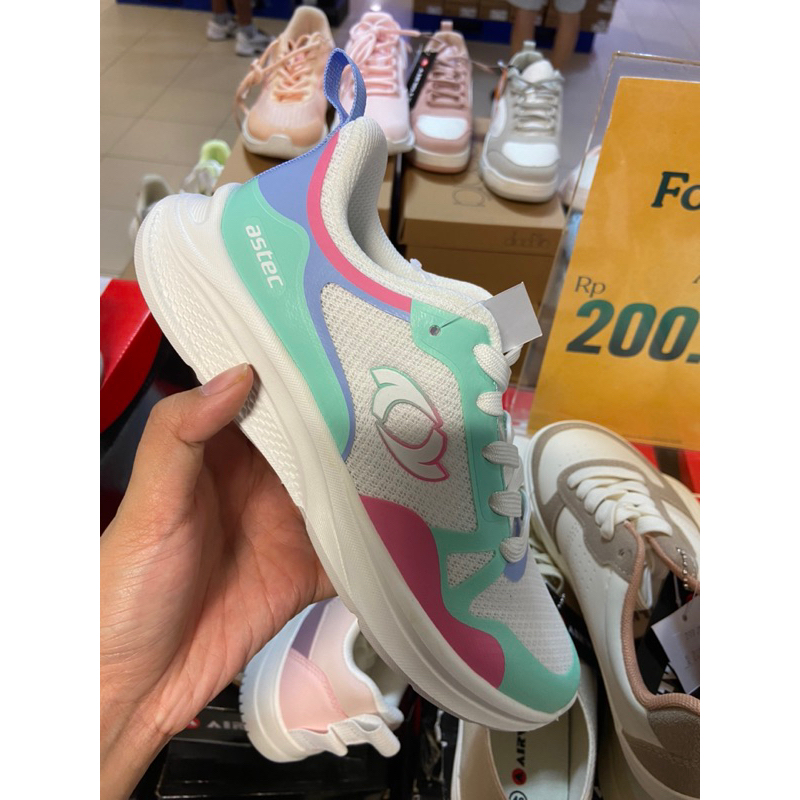 SPORTS STATION ORIGINAL AIRWALK SALE 70% 80%