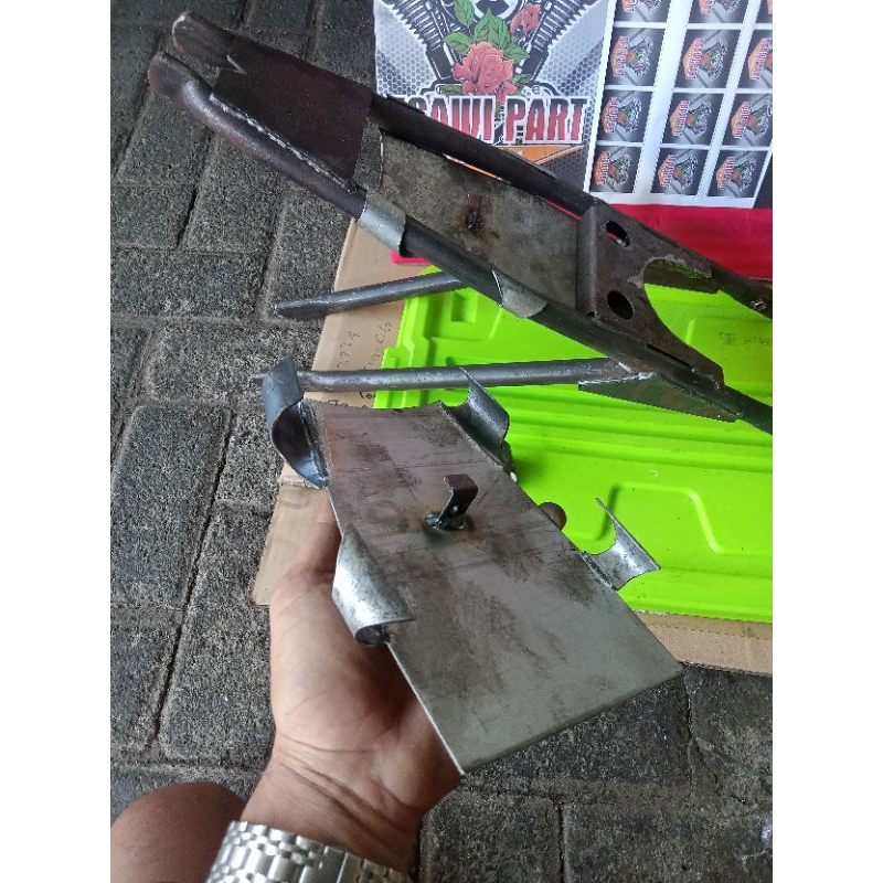 pangkon aki model tupai/pangkon aki gl 100 cb model tupai