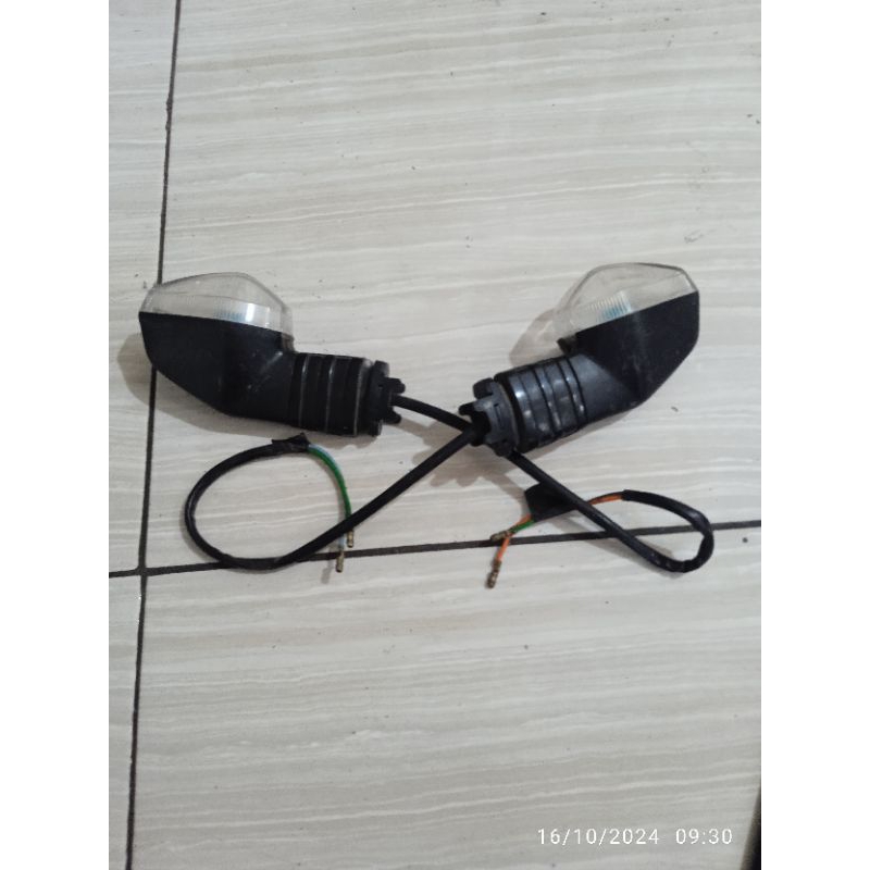 lampu reting / lampu sein cb 150 Verza/crf  second original layak pakai