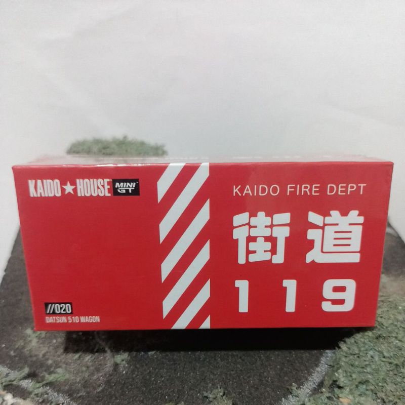 Mini GT#020 Kaido House Datsun 510 Wagon-Fire Dept V1