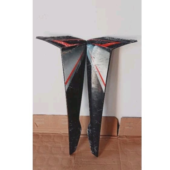 SAYAP LUAR REVO LAMA HITAM ORI BEKAS COPOTAN