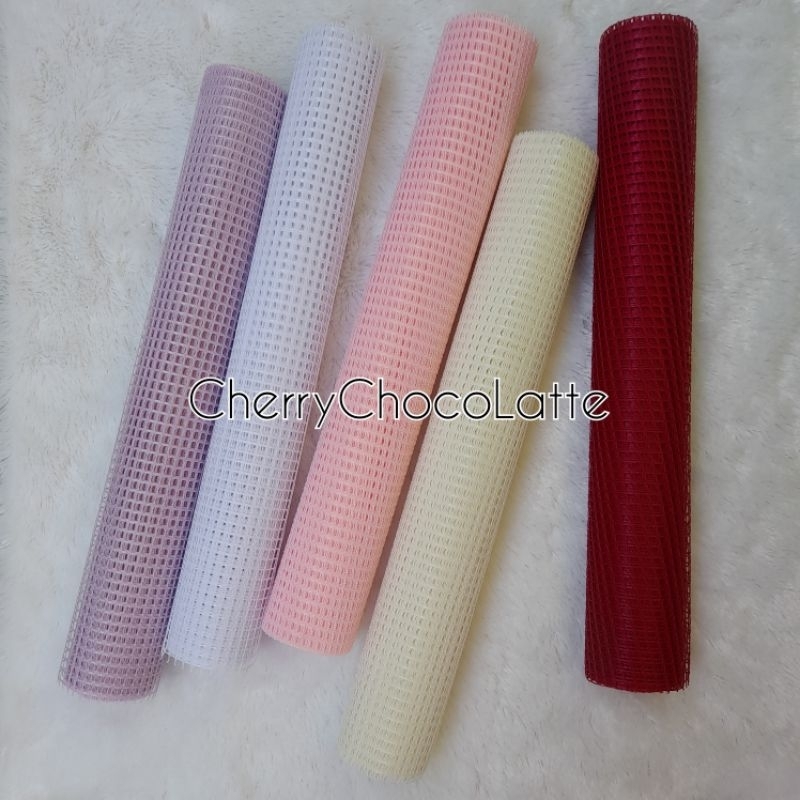 

[ 1 Roll / 50 Cm x 5 Yard ] Korea Square Polynet Mesh Roll / Kain Pembungkus Bunga / Flower Wrapp / Kain Buket