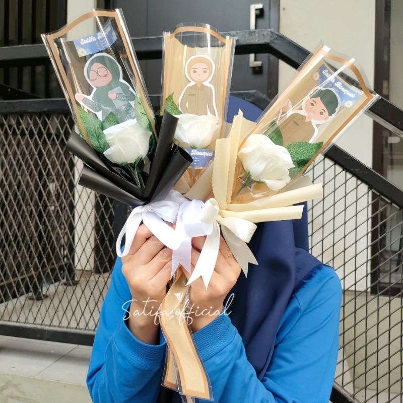 

Bucket Bunga Hadiah Hari Guru / Buket Single Flower Teacher's Day Gift