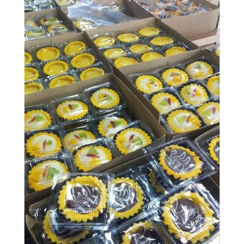 

Pie Susu / Kue Subuh / Kue Basah / Jajanan Pasar Senen