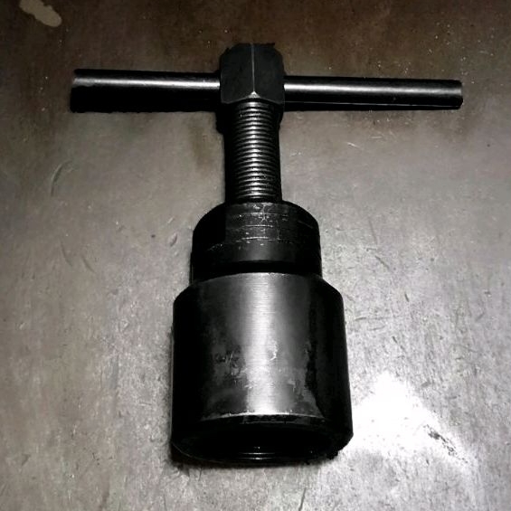 Treker Magnet Megapro Monoshock atau CRF