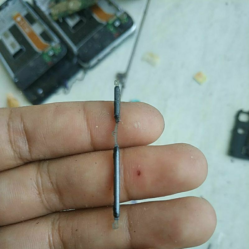 tombol luar bekas realme c11 2020