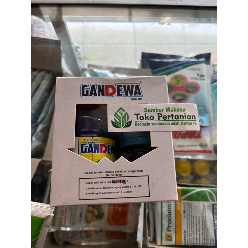 herbisida OBAT RUMPUT GANDEWA untuk jagung