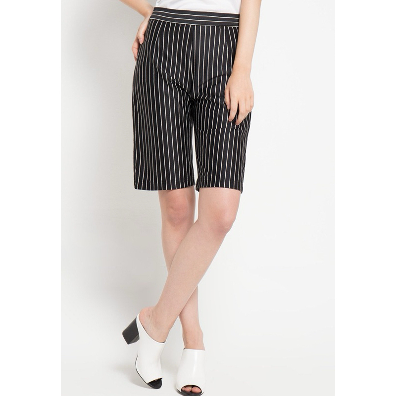 Celana pendek ako obral