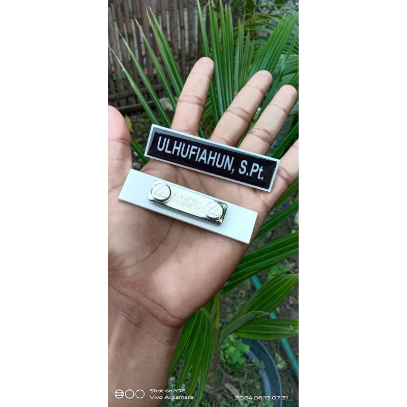 

Nametage/ Nama Dada Akrilik Magnet