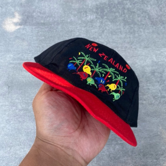 Topi Vintage Two Tone