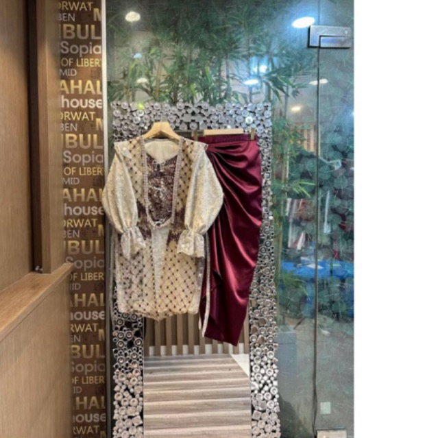 kebaya set warna wine cream