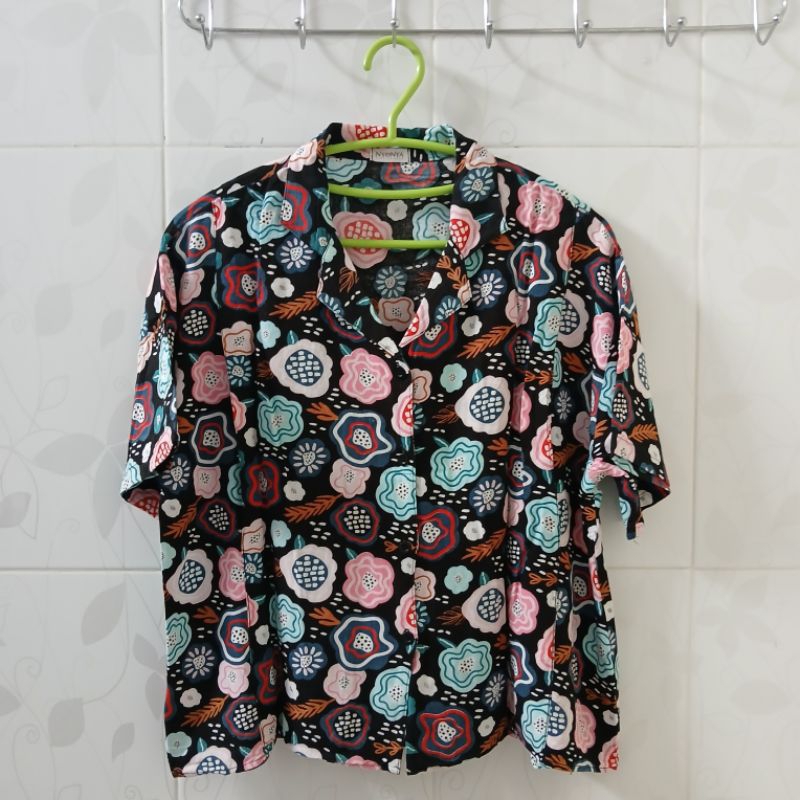 Preloved - Nyonya Nursing Wear Yeal Blouse