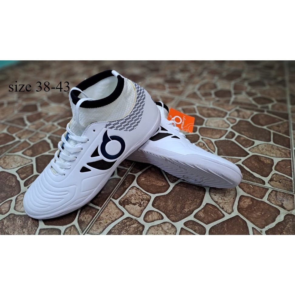 Segera Dapatkan Sepatu futsal ortuseight catalyst liberte grade ori spatu futsal olahraga Ortus mura